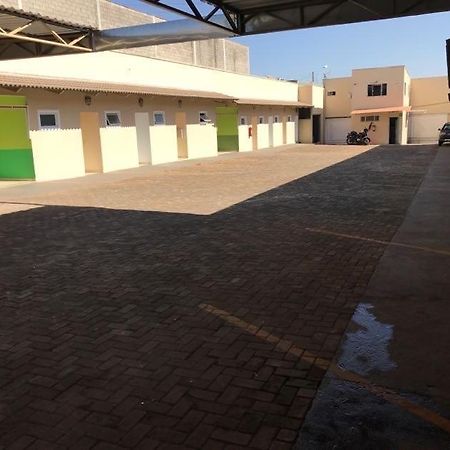 Motel& Hotel Ape Goiania !!! Kültér fotó